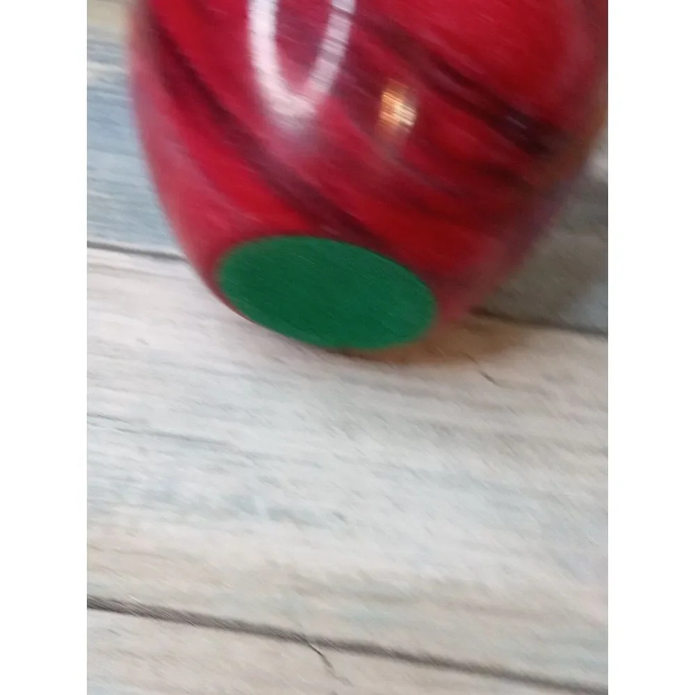 VTG Red Polished Stone Marble Apple W/Brass Stem Paperweight‎ 3.5